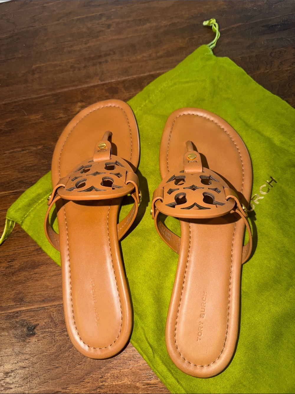 Tory Burch Miller Leather Logo Thong Sandals - Picture 3 of 6